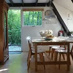 Sunclass 132 شاليه دربي